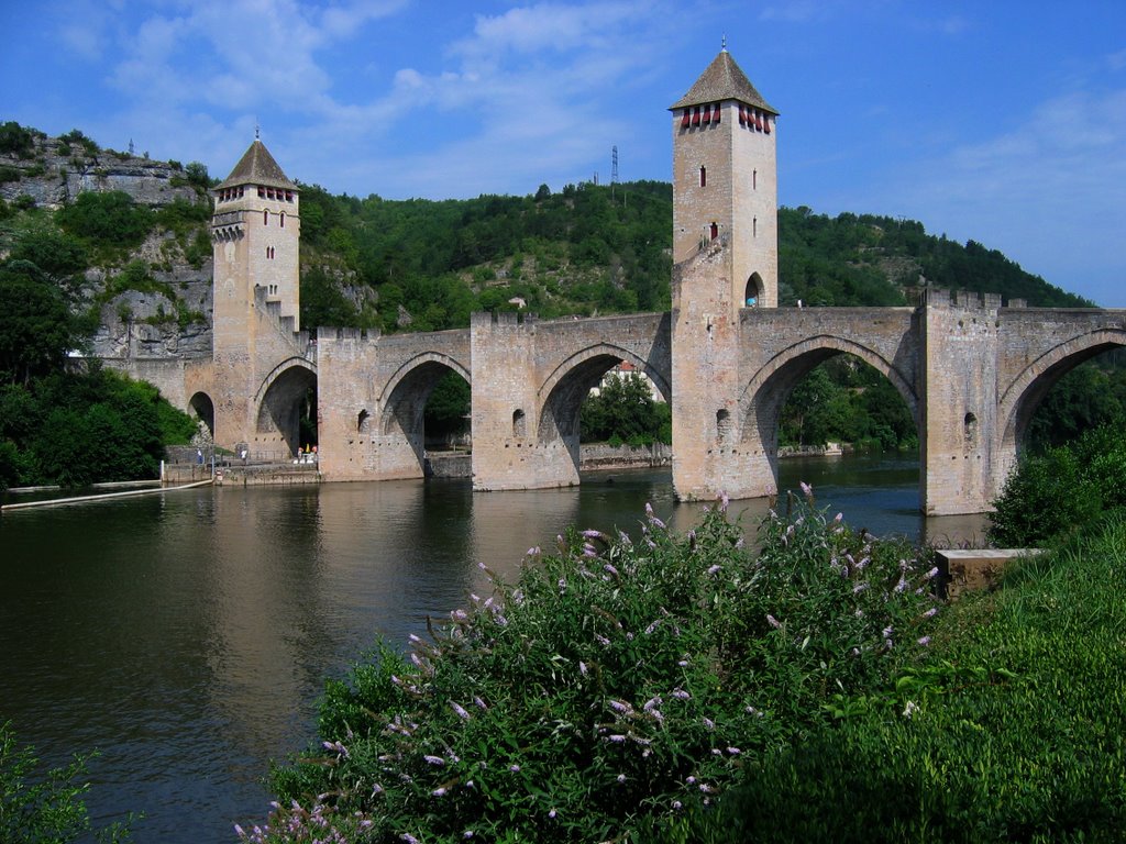 Pont Valentré by Pascal Nedoncelle