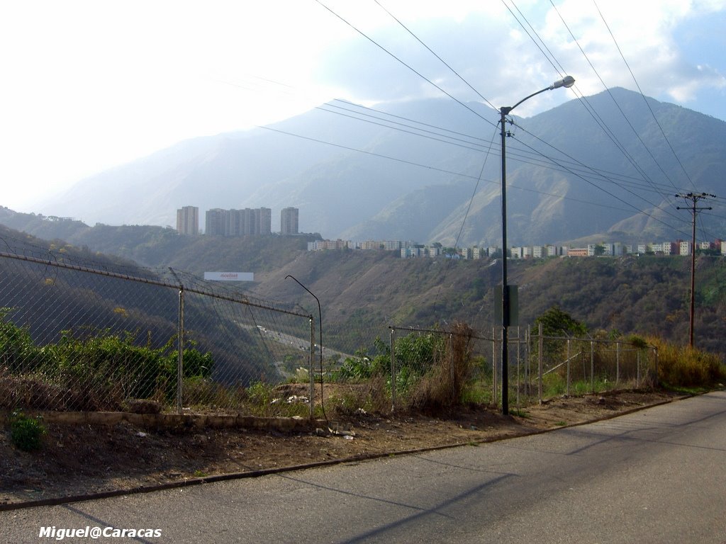 Caucagüita desde Caiza by Miguel@Caracas