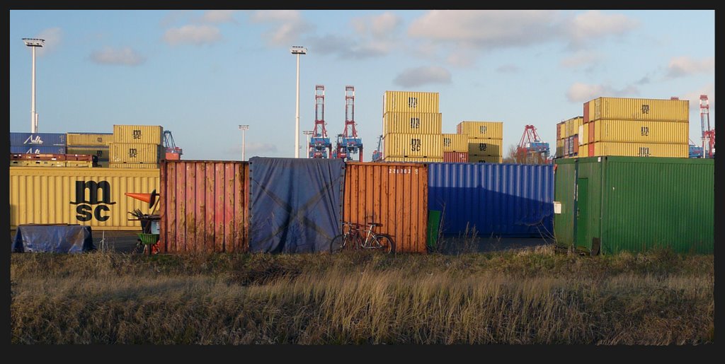 Container-Idylle Waltershof by Gisbert Vokrap