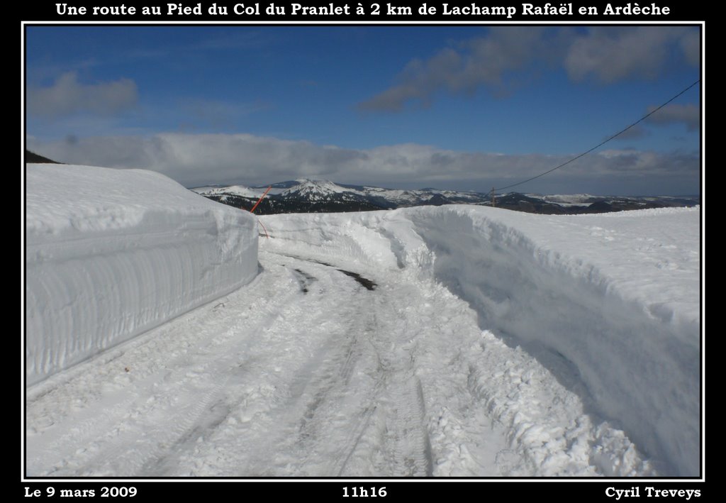 La route communal au pied du col du pranlet le 9 mars 2009 by Cyril Treveys