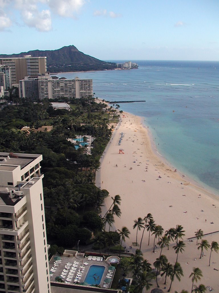 Diamond Head from the top of the Hilton Rainbow Tower by RisingLine