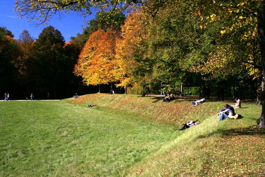 Schlosspark Nymphenburg by Selmar Petzoldt