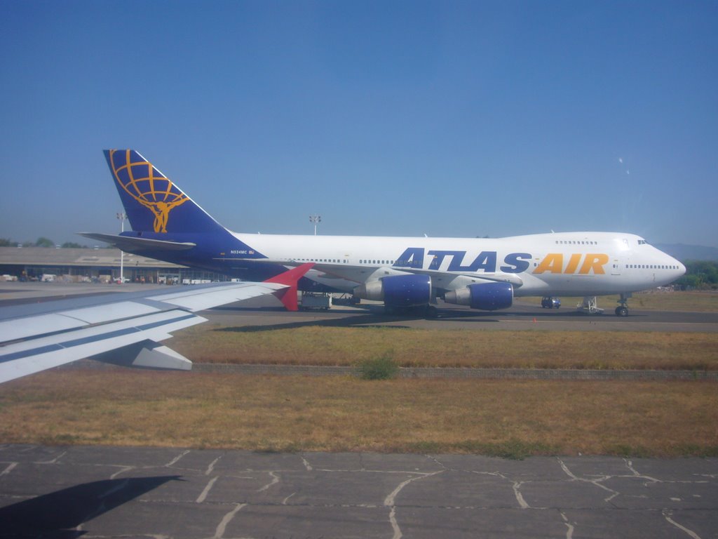 747 Atlas Air in Cargo Area by Anliker