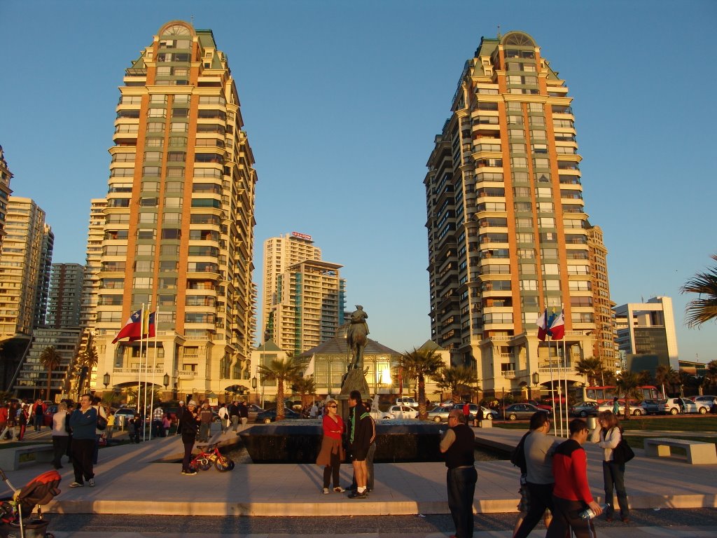 Vina del Mar, Balneario Chileno by annibalm