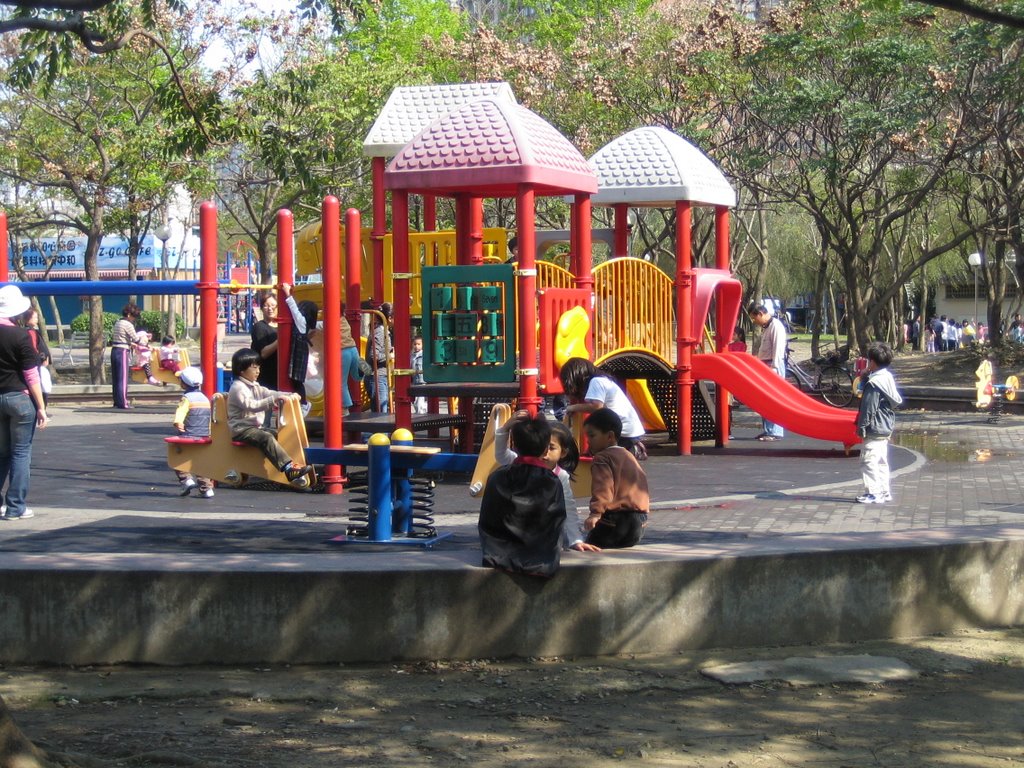 Park No. 4_中和市 (Play Ground2) by BobChan0072