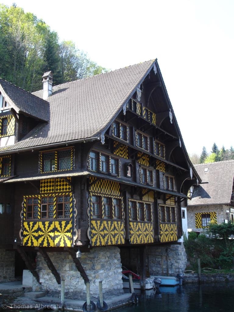 Traditional House in Treib by Thomas Albrecht