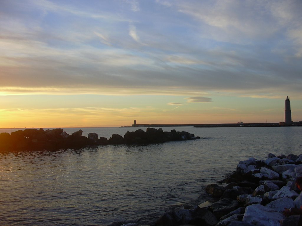 Livorno, Scoglio della Regina by khimaira