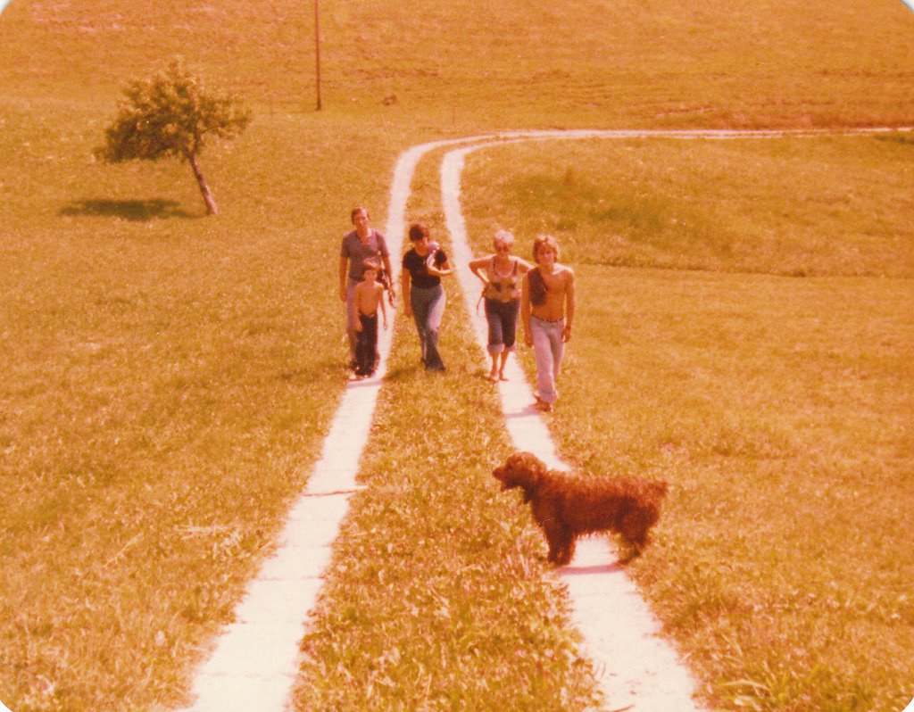 Wiener Freunde auf Besuch in Heiden 1976 by Frieda Spitaller