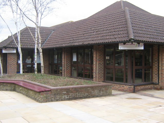 The side corner of the Chineham Library by Robert'sGoogleEarthPictures