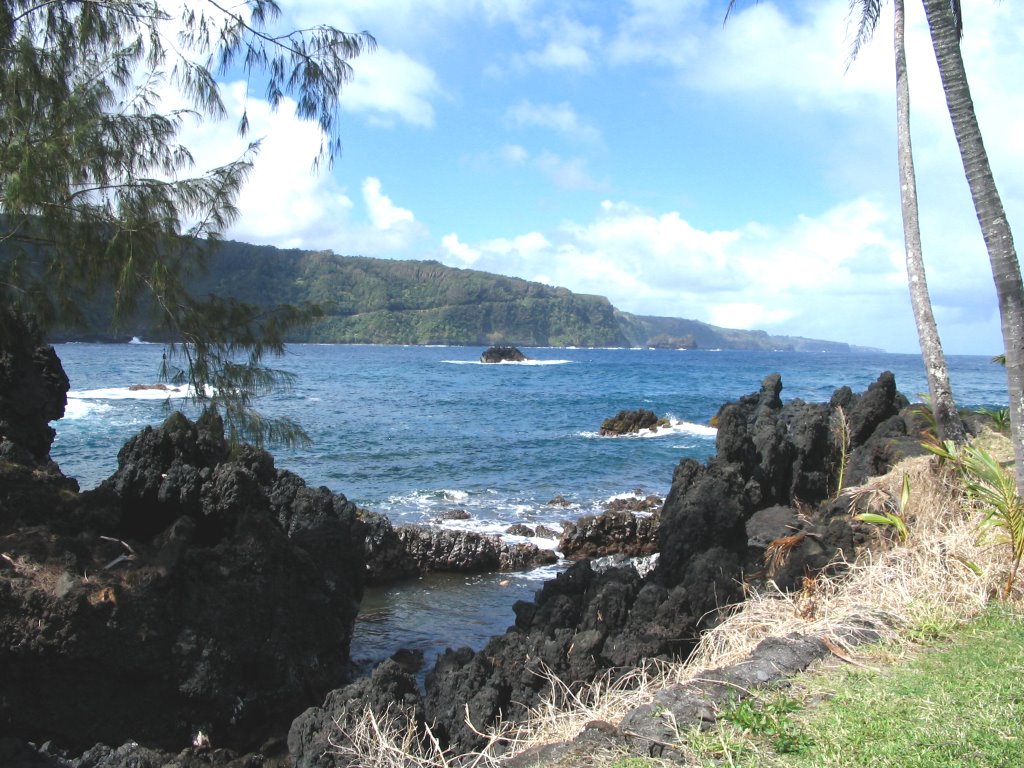 Keanae Point Looking West by WarrenPano