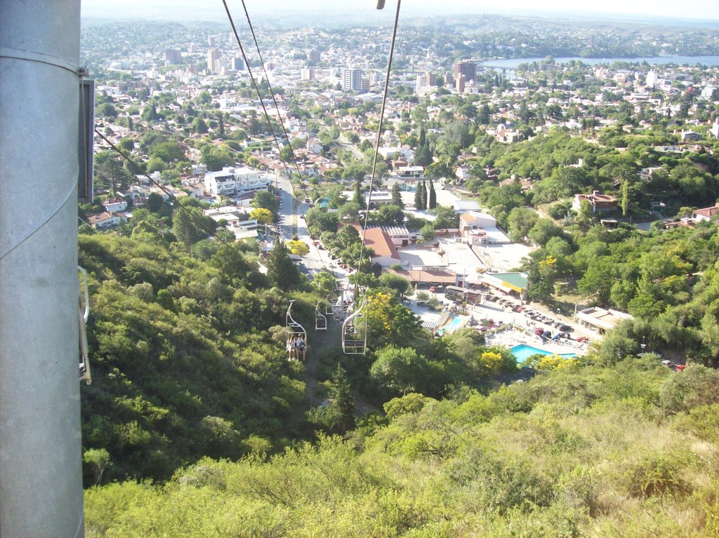 Complejo Aerosilla inagurado en el año 1955. Es un orgullo para la ciudad de Villa Carlos Paz. (foto: Frank Boore).- by Frank Boore