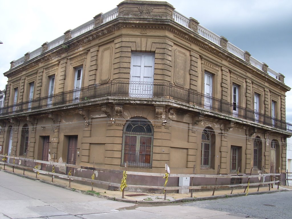 Futura casa de la cultura Rocha Uruguay by Robert Guerra Machad…