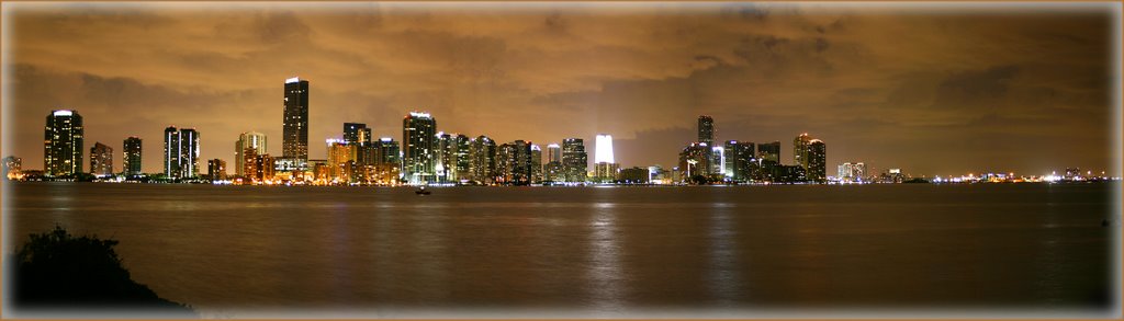 Miami by Night Panoramica by Franco dm