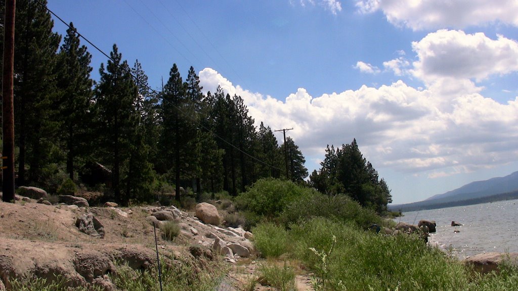 Big Bear Lake. California. by aleksolo