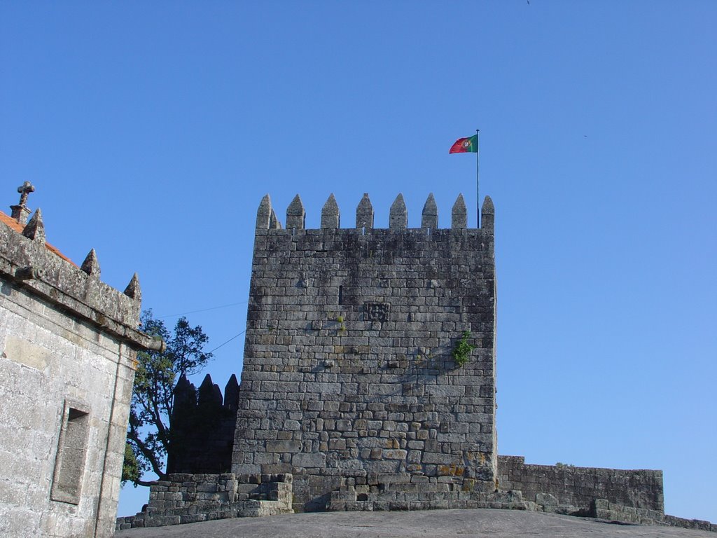 Póvoa de lanhoso ( castelo ) by baionense