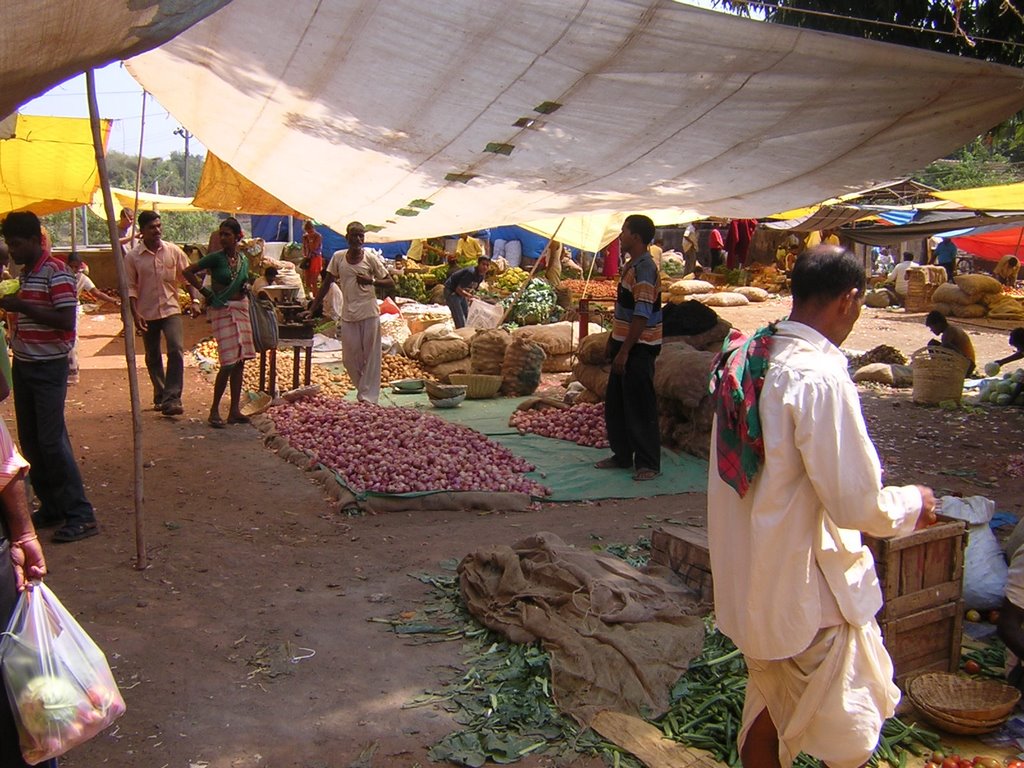 Chaudi market (feb 09) by beherenow