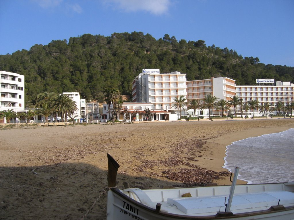 Cala de sant Vicenç by Balls2007