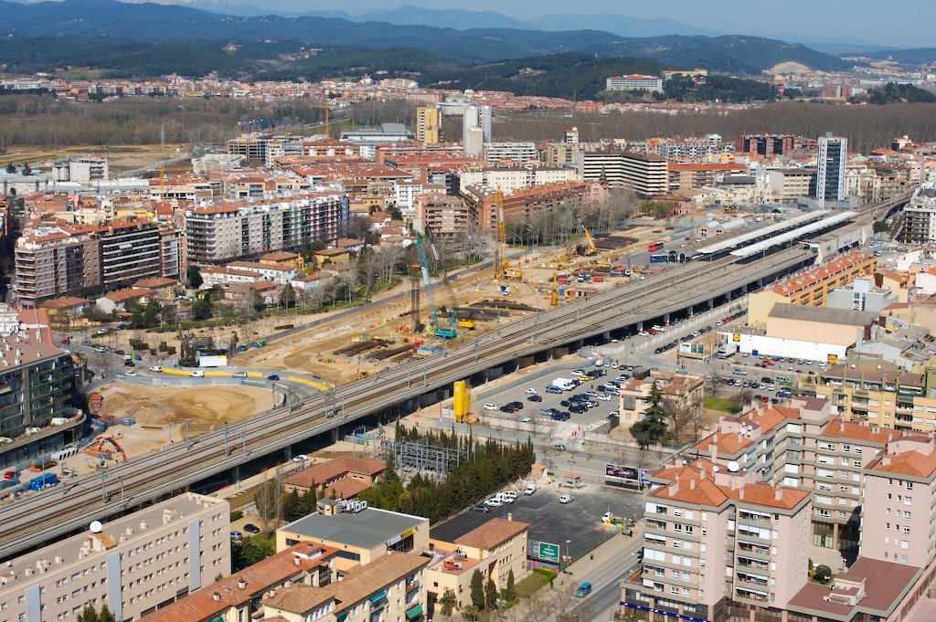 AVE Girona by globusvisio