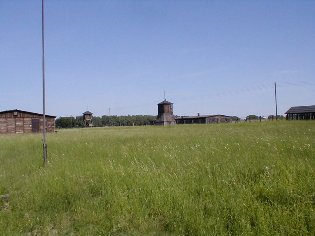 Majdanek - Obóz by Laudun