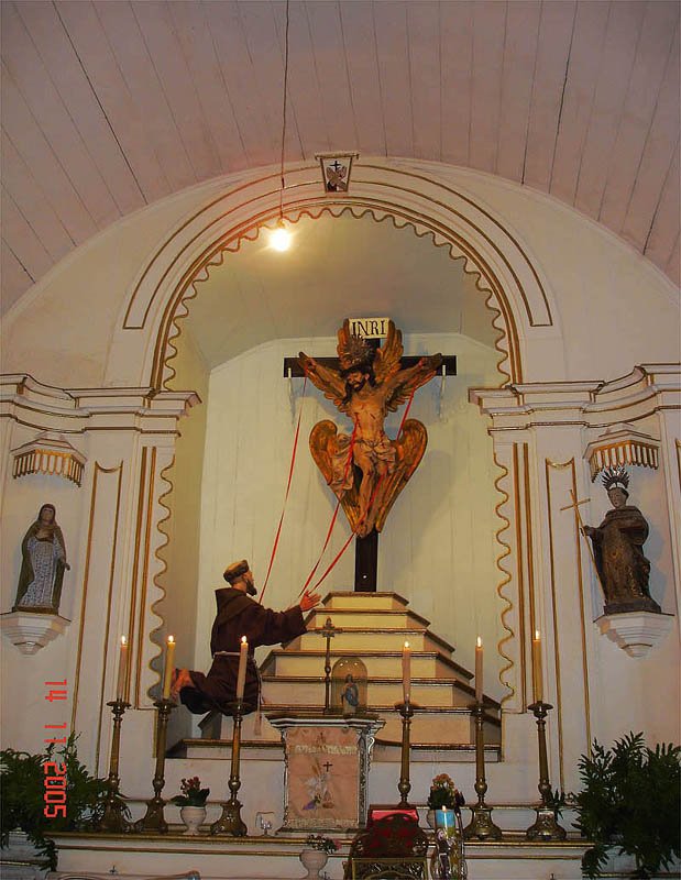 Altar da Igreja do Convento de Cabo Frio by JOSE HENRIQUE GOMES