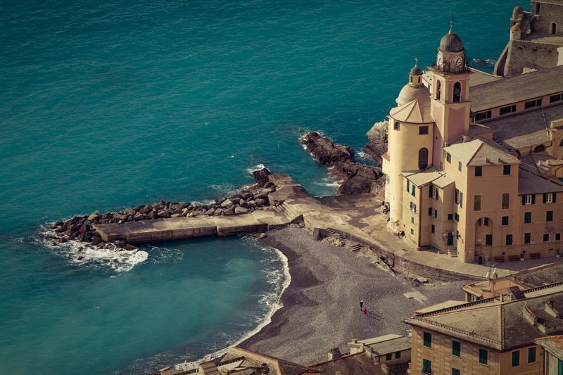 Camogli by Radoslaw Pujan