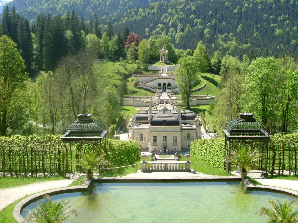 Linderhof 2005 by Greg Polaski