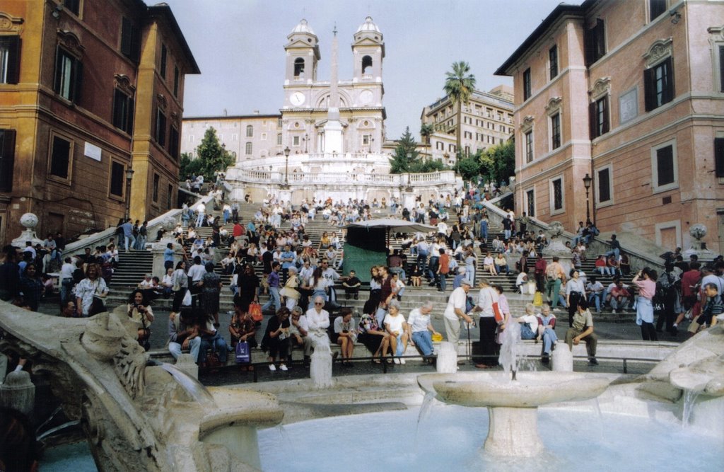 Piazza Spagna, Fontana della Barcaccia, Trinità dei Monti by Rubens Craveiro