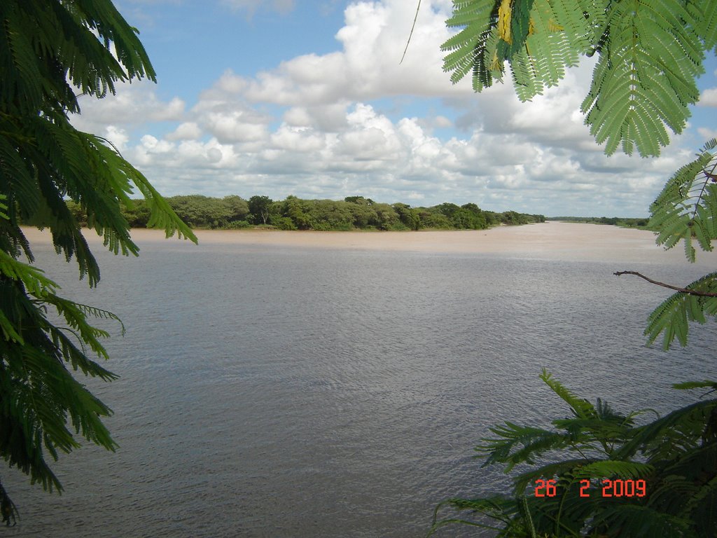 Transición de aguas entre los rios Paraná y Corriente by Juanchy Miguel