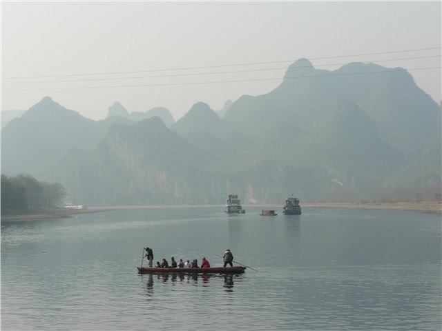 Yanshan, Guilin, Guangxi, China by mataoan