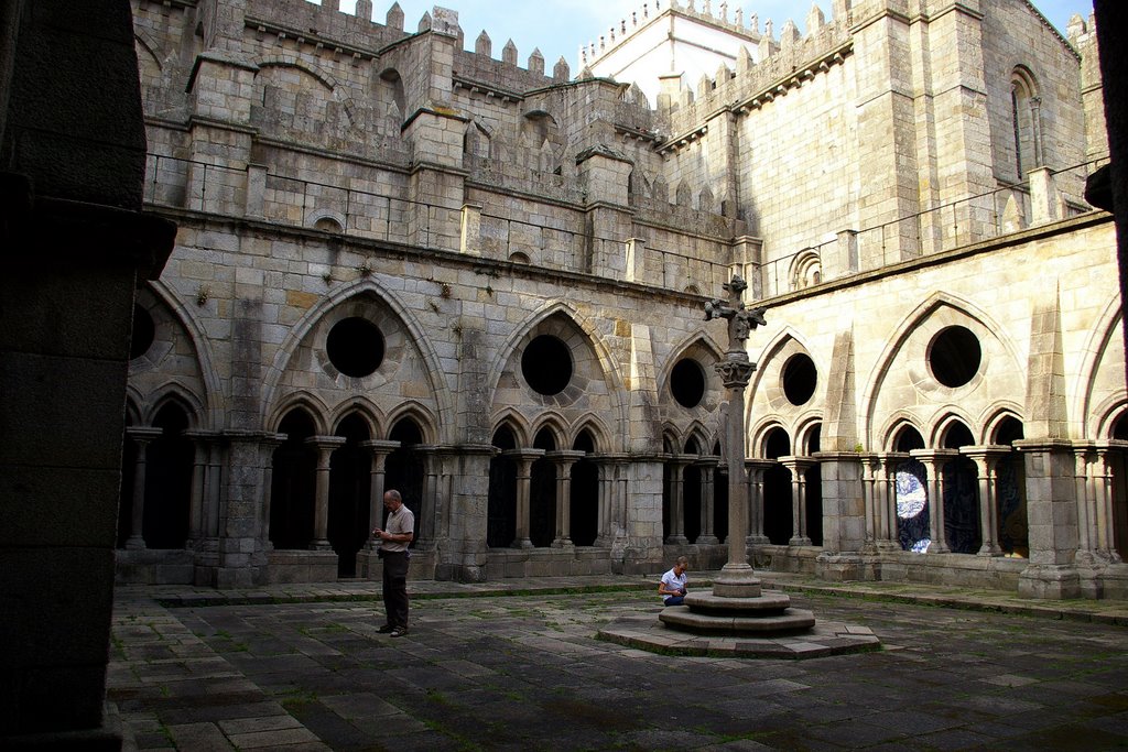 Claustro da Se, Oporto, Portugal by Antonio Alba