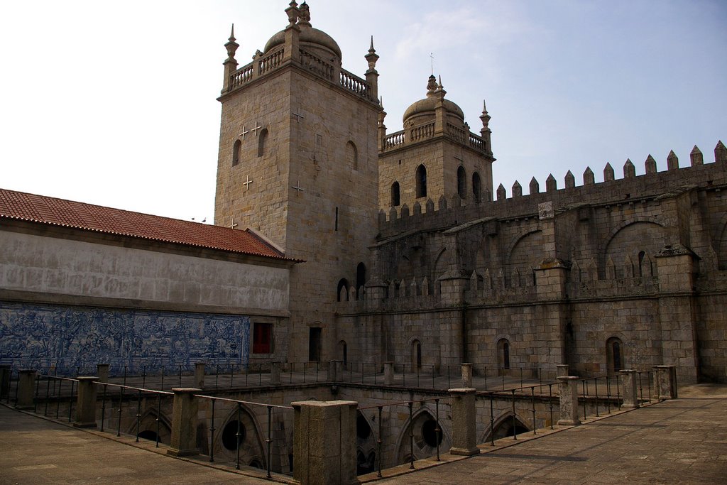 Se, Oporto, Portugal by Antonio Alba