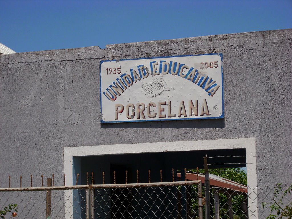 Escuela Porcelana - Bermejo - Bolivia by José Luis Fernández