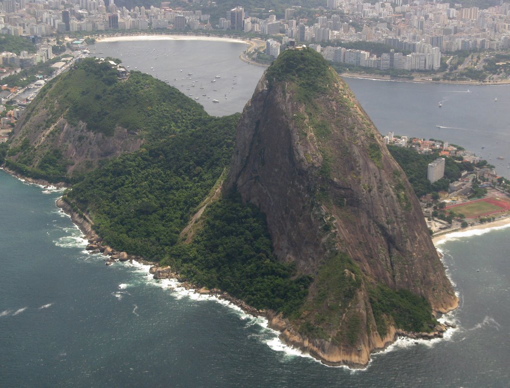 Pão-de-Açúcar - Rio de Janeiro, RJ, Brasil. by André Bonacin