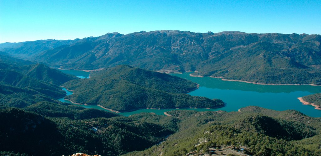 El Tranco desde Peña Musgo by Agustin Carrillo