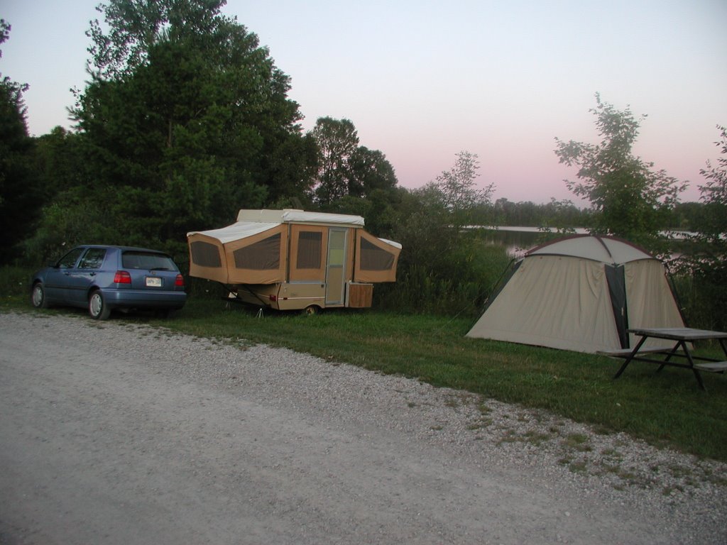 Campamento en Lurel Creek Reservoir, Waterloo by yoyoclau