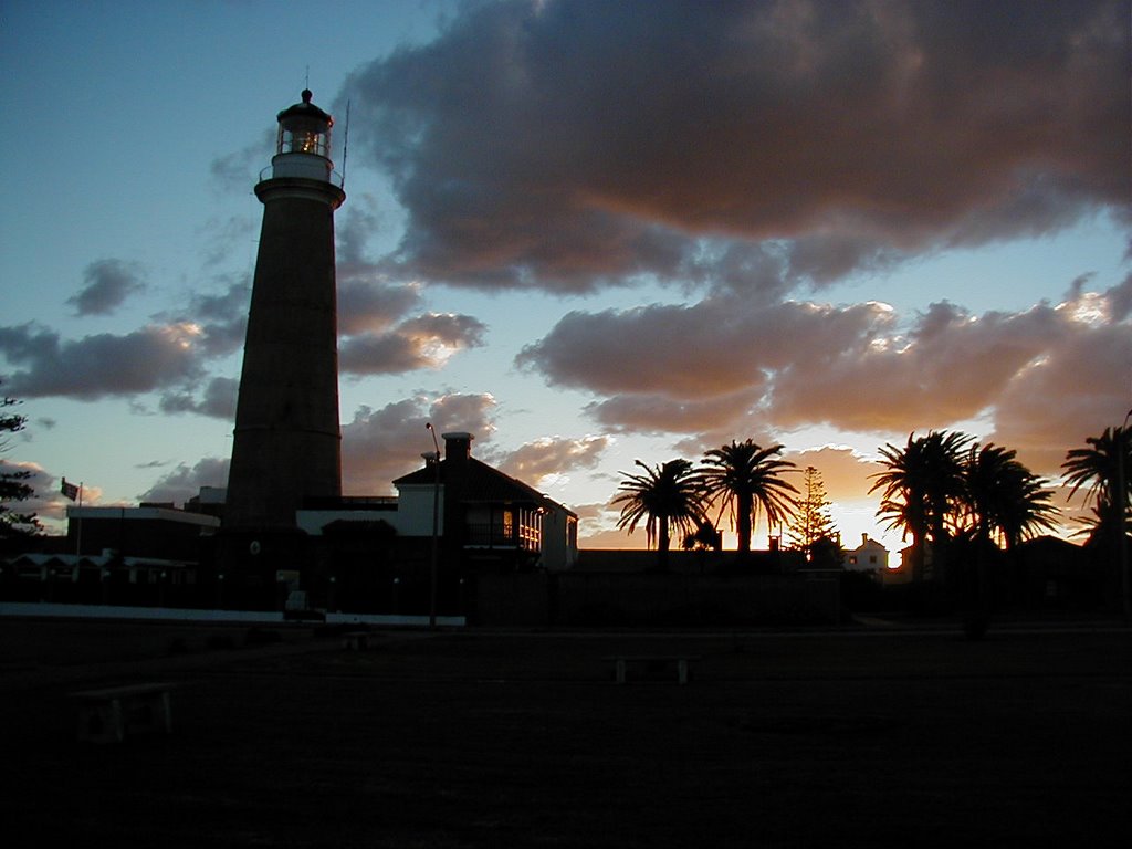 Atardecer en el faro by Jorge Aguiar