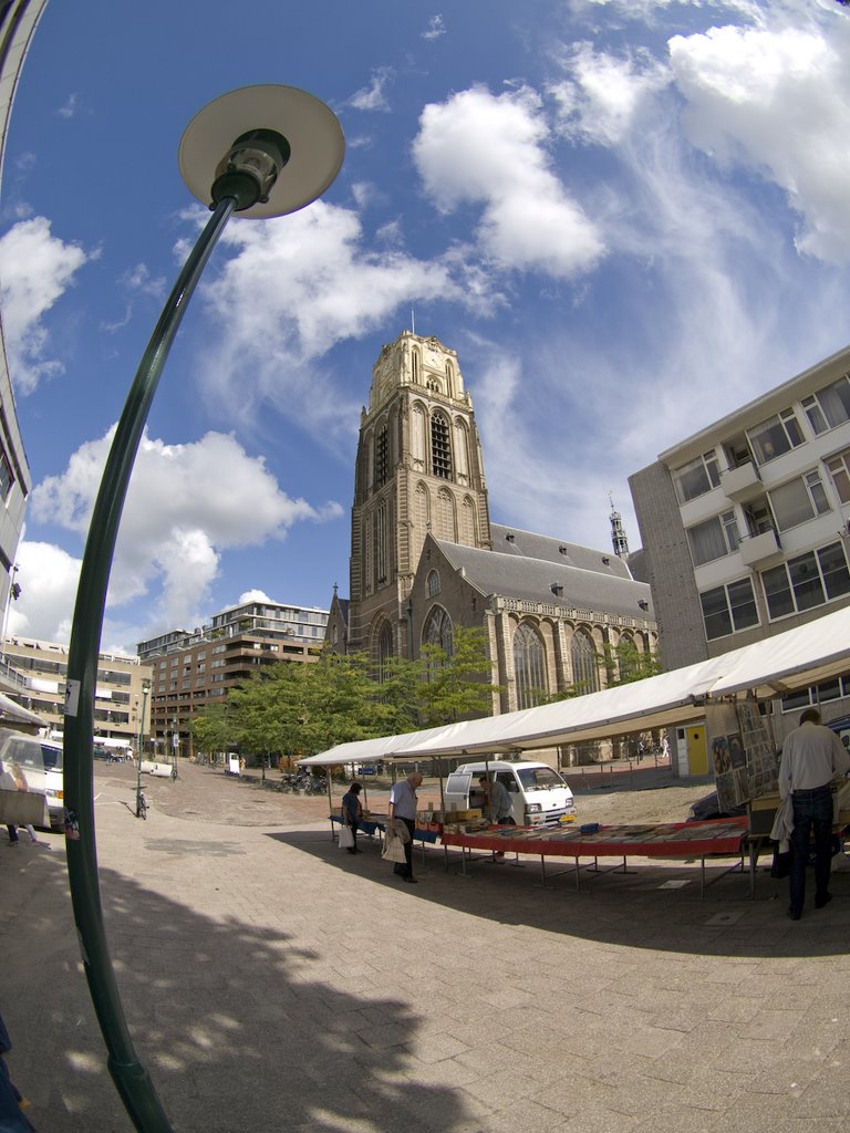 St Laurenskerk by ouwerker