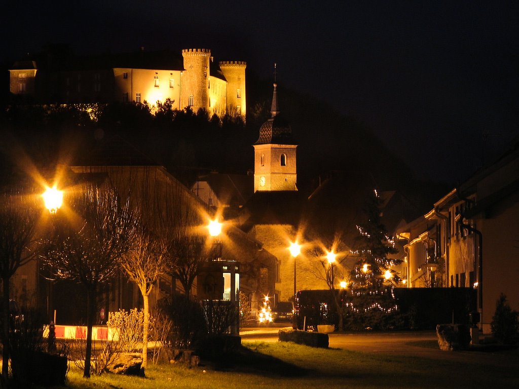 Le village de nuit by Alain Mey