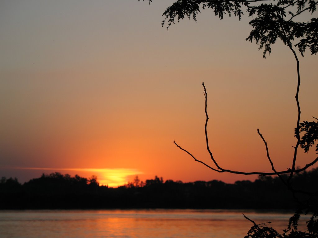 Costanera Salto-atardecer by SOL Latino