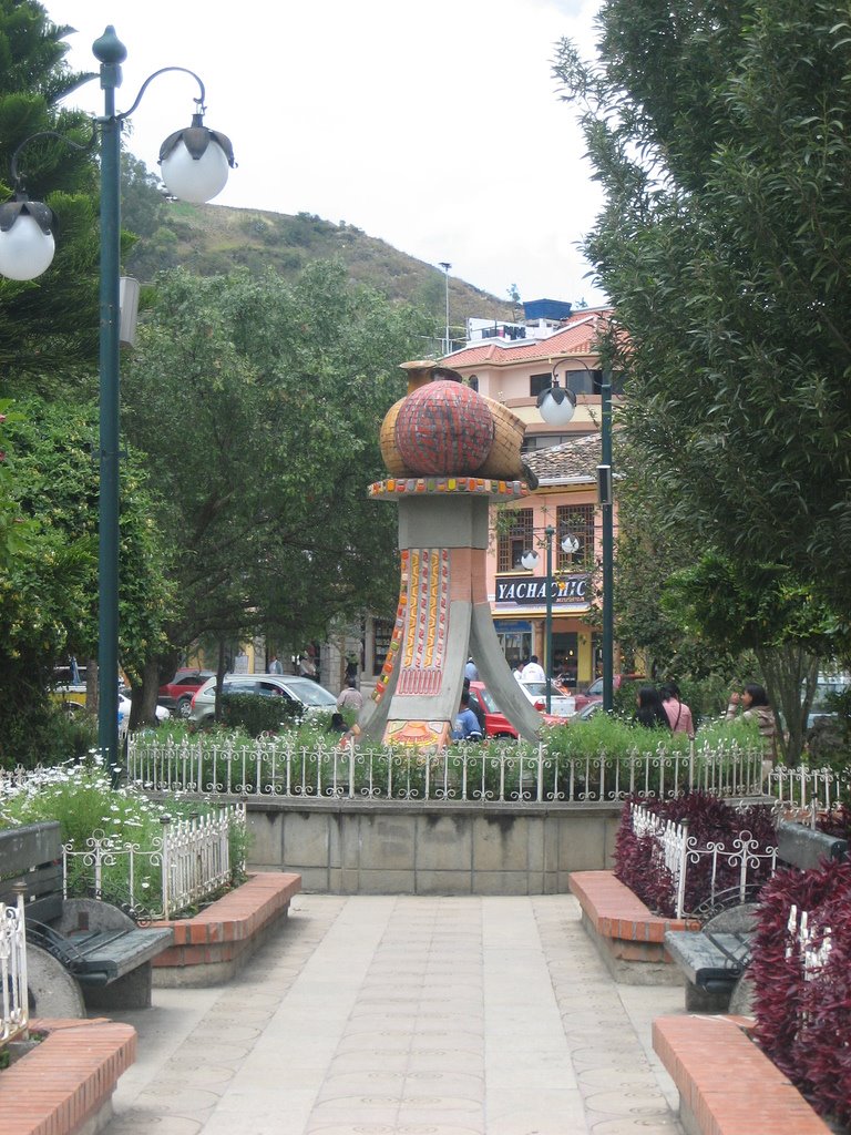 Monumento by Pueblos del Ecuador