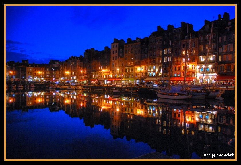 Honfleur - Le Port by jacky bachelet