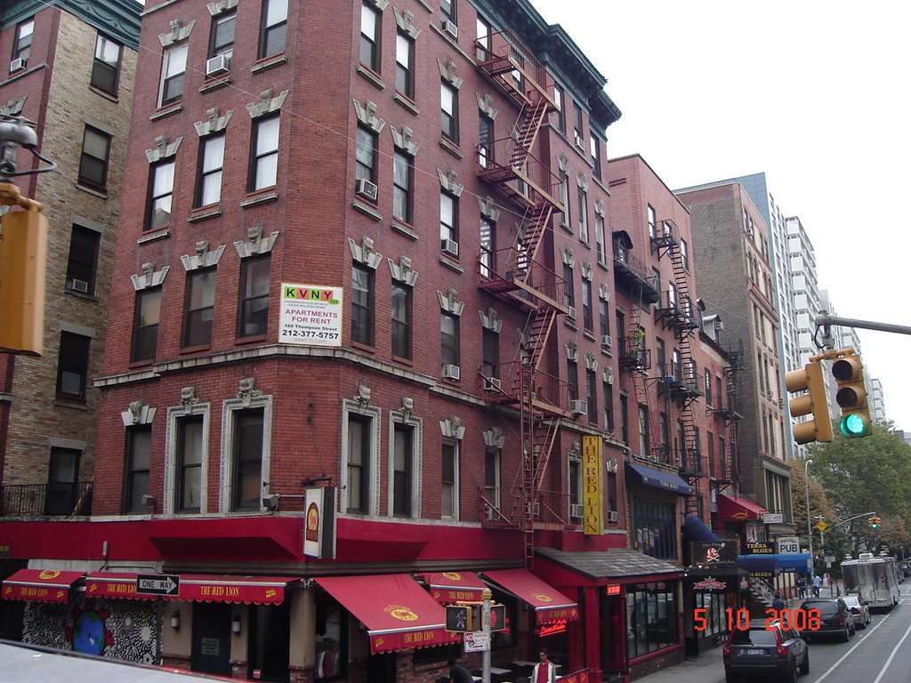 Greenwich Village. Bleecker St. by Anuar T