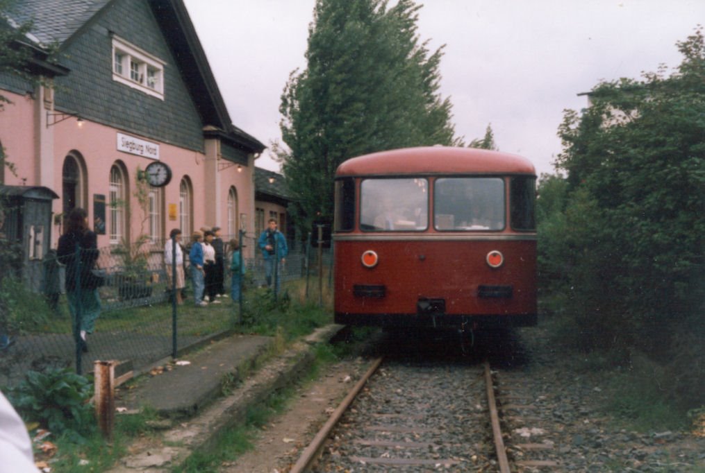 Kurzer Stop am alten Nordbahnhof by wolsdorfer