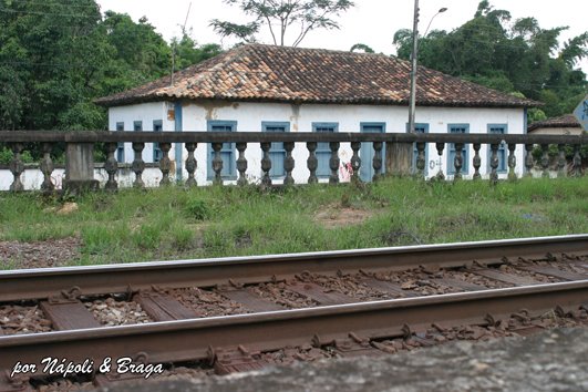 Ferrovia em Belo Vale MG by Newton C. Braga