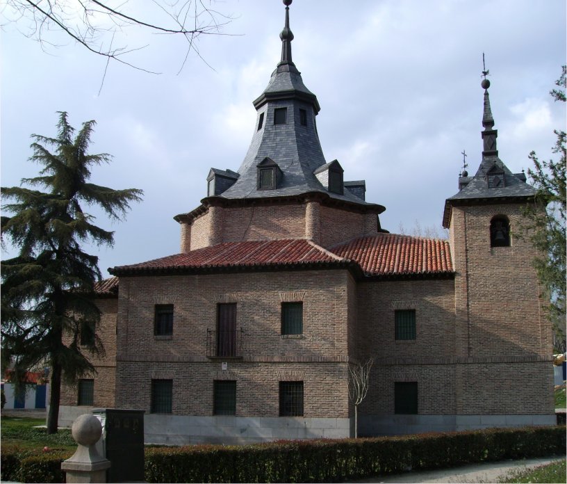 Ermita de la Virgen del Puerto by Peter Esser