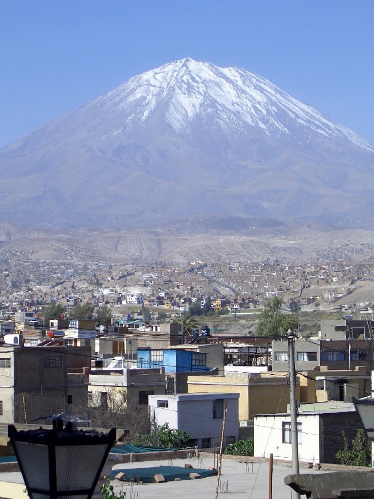 Volcán Misti (Arequipa - Perú) by Angel PC & Susana SF