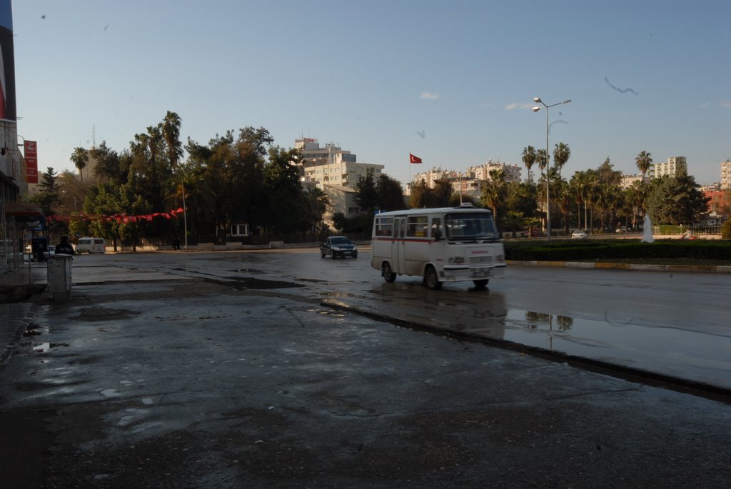 Seyhan Caddesi Adana by Hüseyin Kafadengi