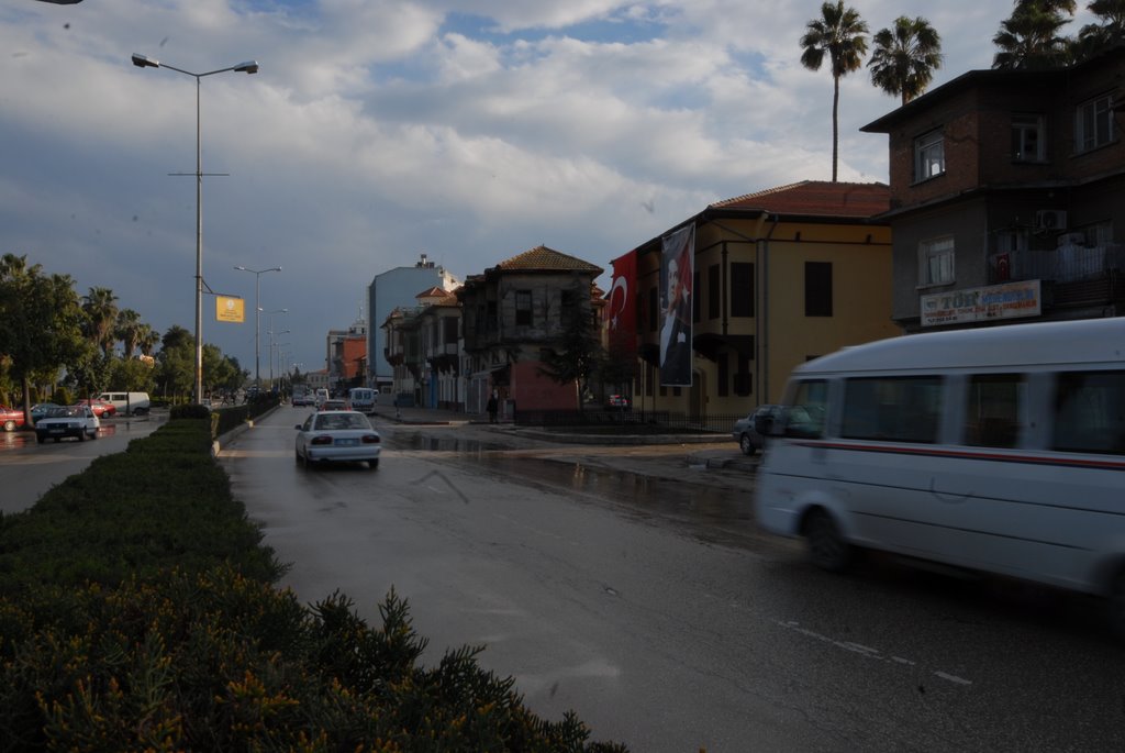 Seyhan Caddesi Adana by Hüseyin Kafadengi