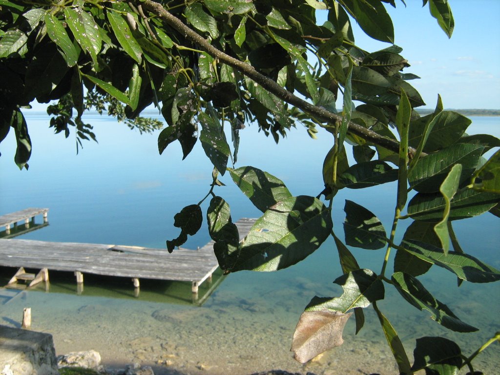 Jetty in Paraiso Maya Hotel by Luigerbo