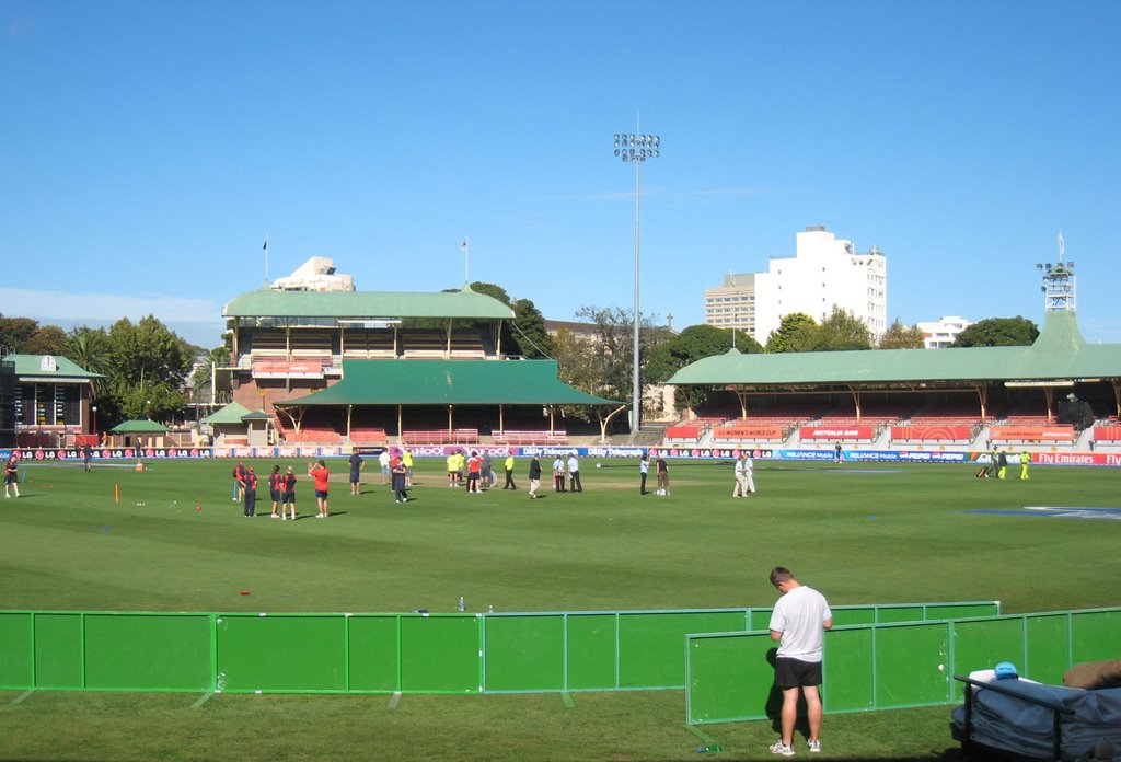 North Sydney oval by Phil Whitten